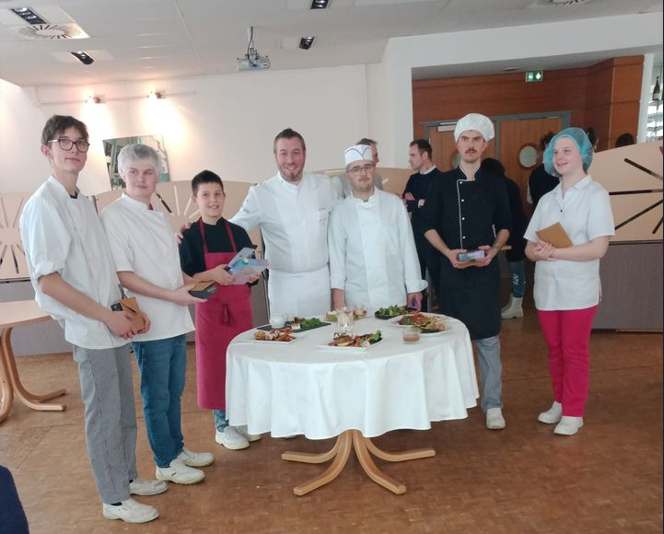 Concours de cuisine - photo de groupe